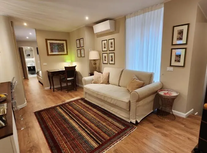 Charming In - Luxury